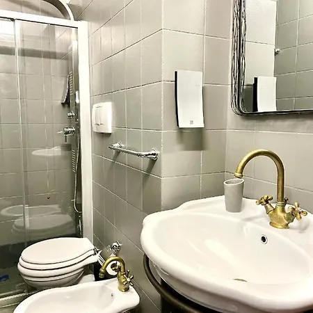 Bed & Breakfast La Sosta In Toscana Camaiore